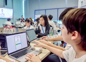 AI时代的“创造力放大器”——让下一代从“技术消费者”跃迁为“AI指挥官”